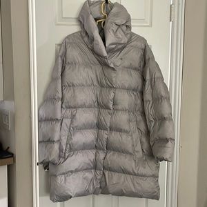 I never wore it. I bought it new at the Eddie Bauer store.